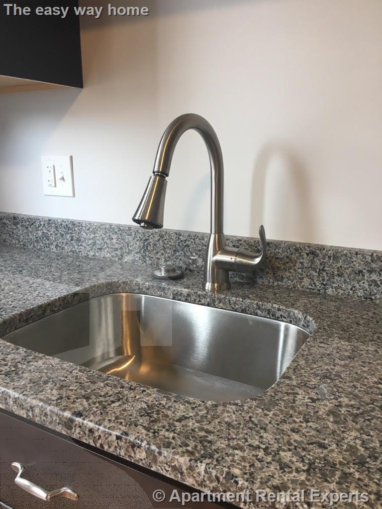 65 Greenleaf Ave, Tufts