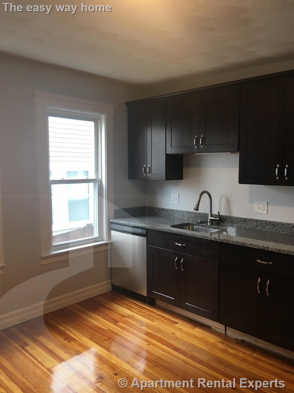 65 Greenleaf Ave, Tufts