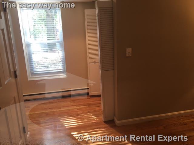 185 Holworthy St, Huron Village