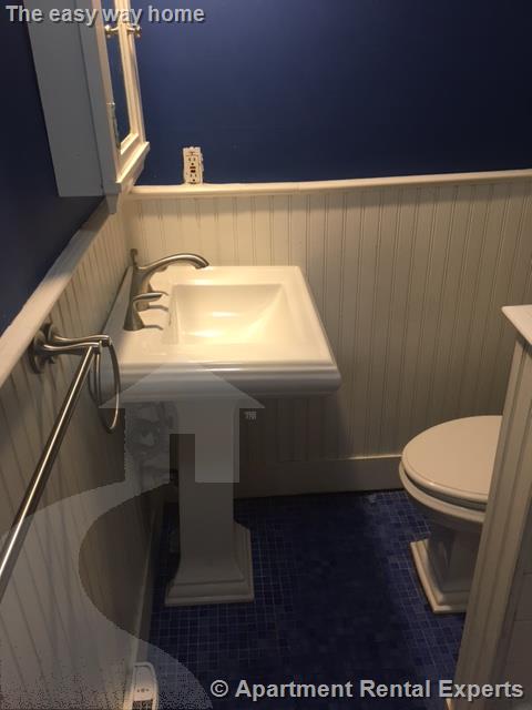 185 Holworthy St, Huron Village