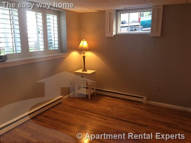 185 Holworthy St, Huron Village