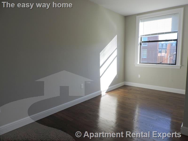 47 Bay State Rd, Back Bay