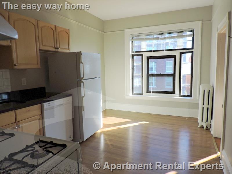 45 Bay State Rd, Back Bay