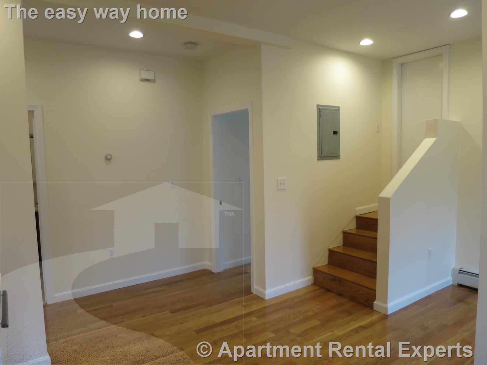 94 Highland Ave, Prospect Hill