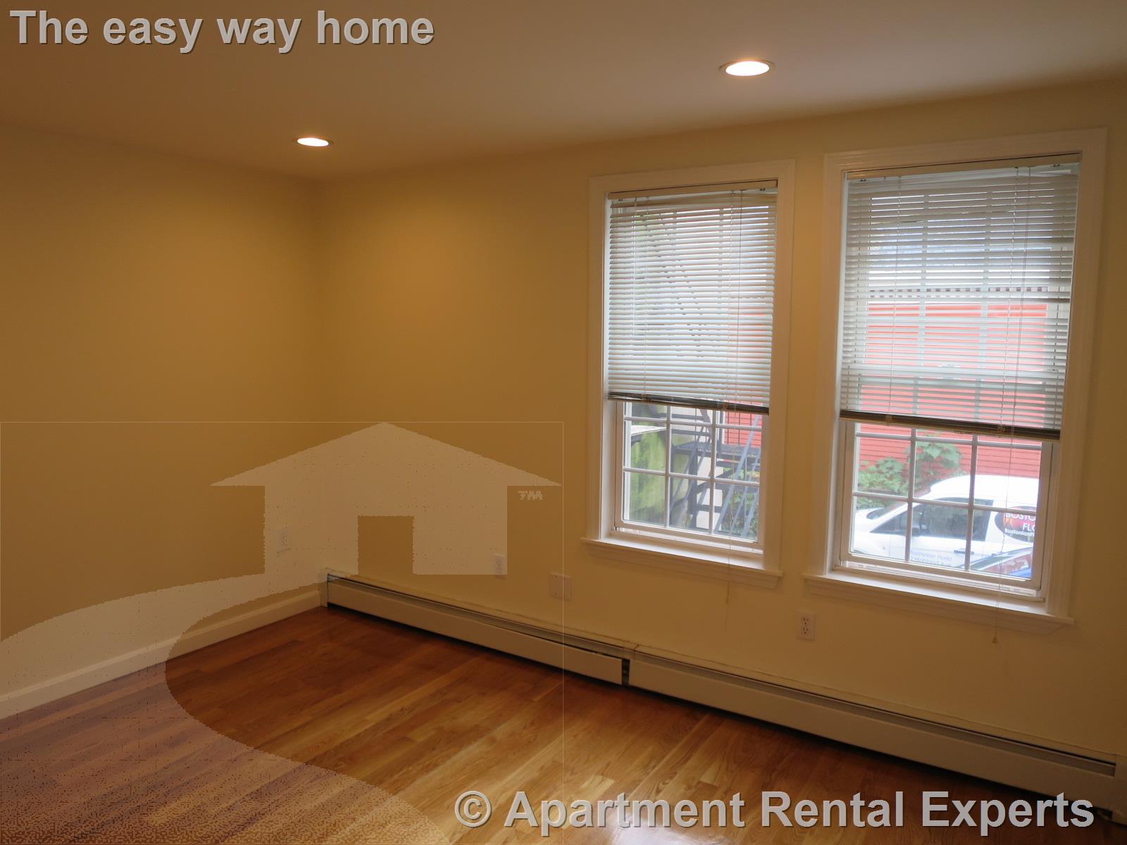 94 Highland Ave, Prospect Hill