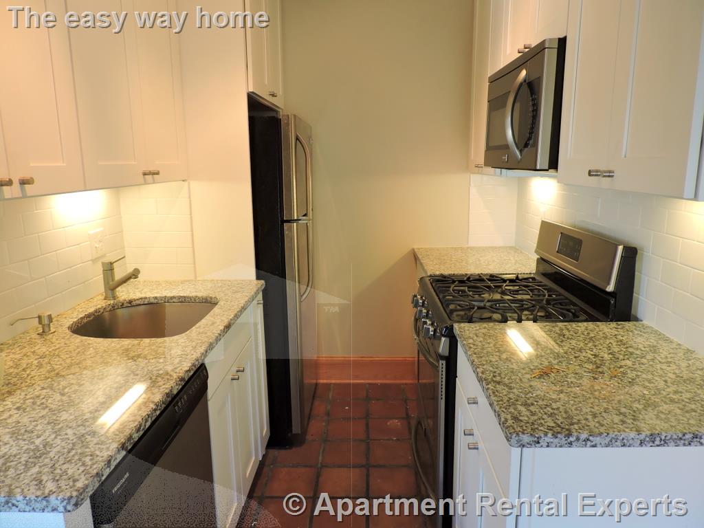 900 Massachusetts Ave, Central Square