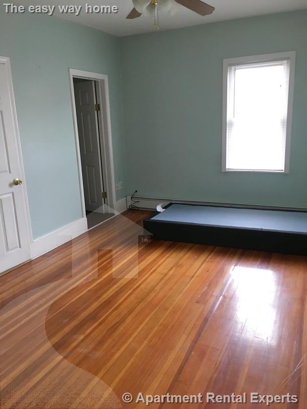 82 Evans St, Medford Square