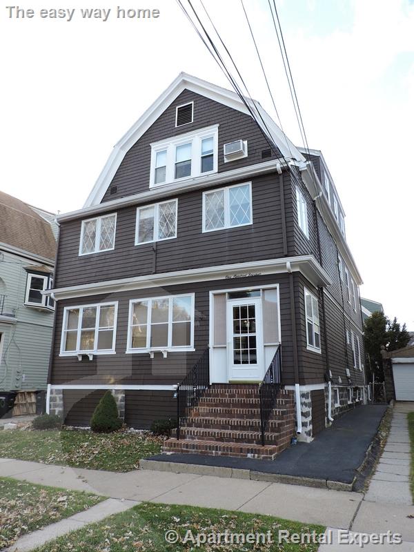 114 Highland Rd, Davis Square