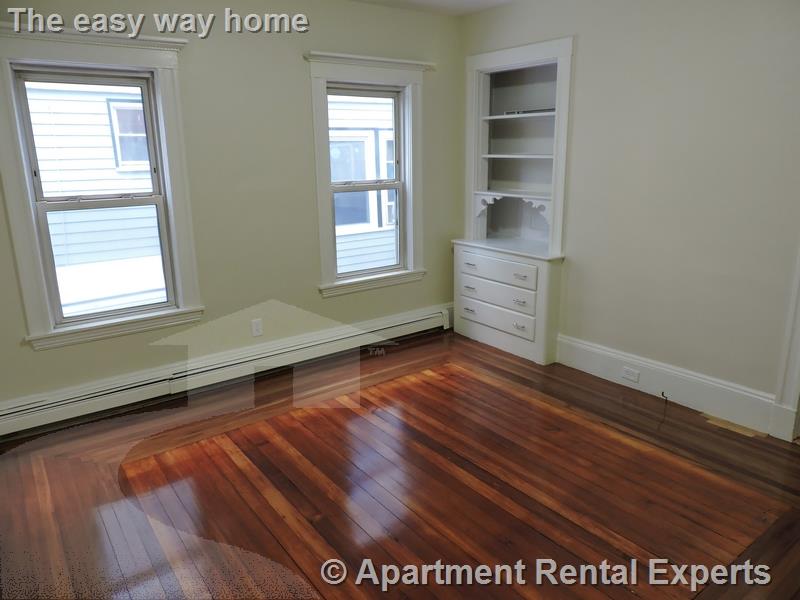 114 Highland Rd, Davis Square