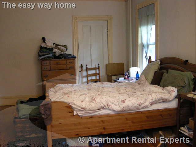 27 Hillsdale Rd, Tufts