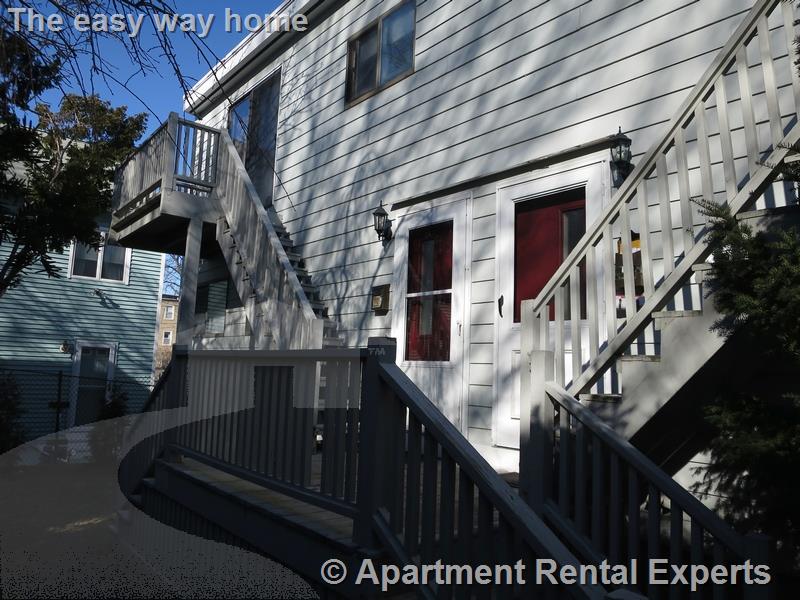 61A Sixth St, East Cambridge