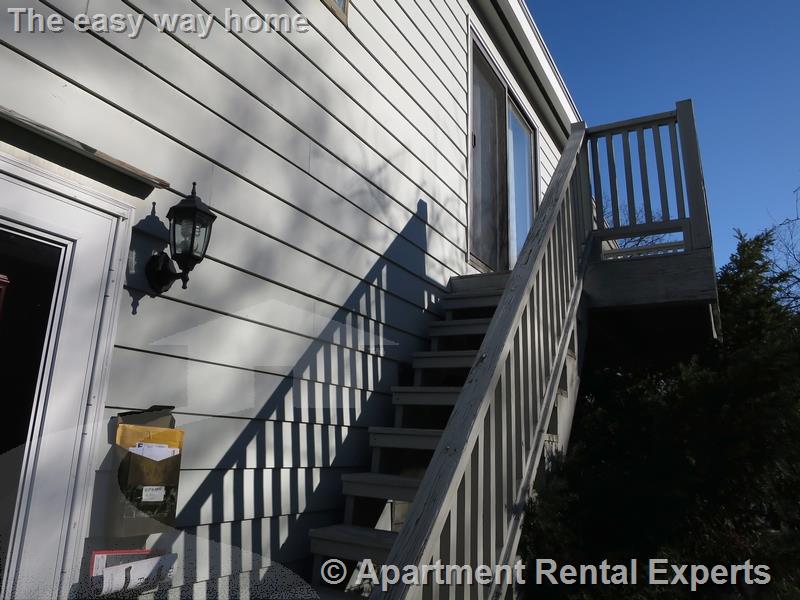 61A Sixth St, East Cambridge