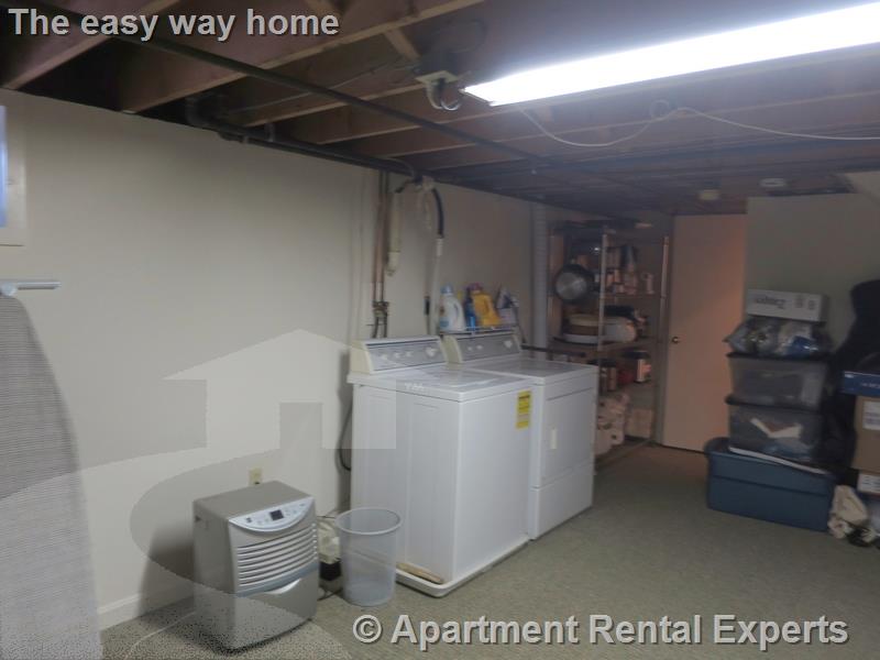 61A Sixth St, East Cambridge