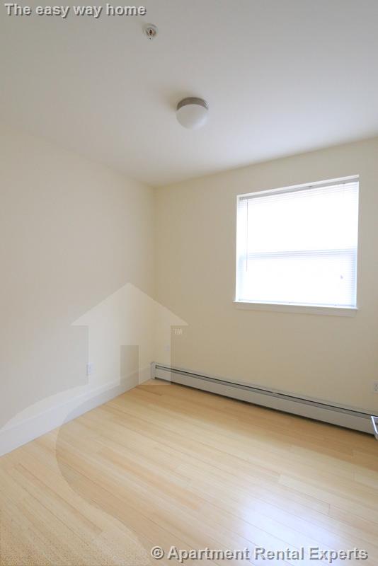 505 Pleasant St, Malden Center