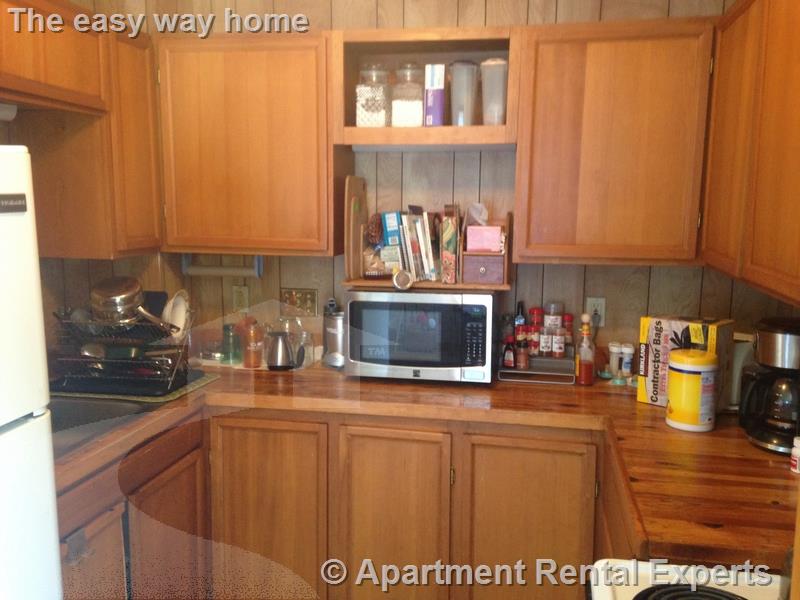 438 Pleasant St, Malden Center