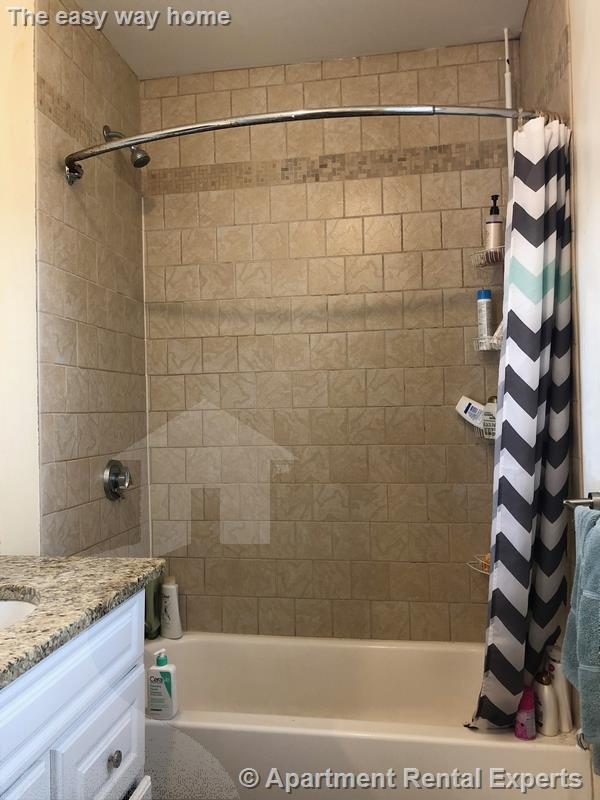 202 Elm St, Davis Square