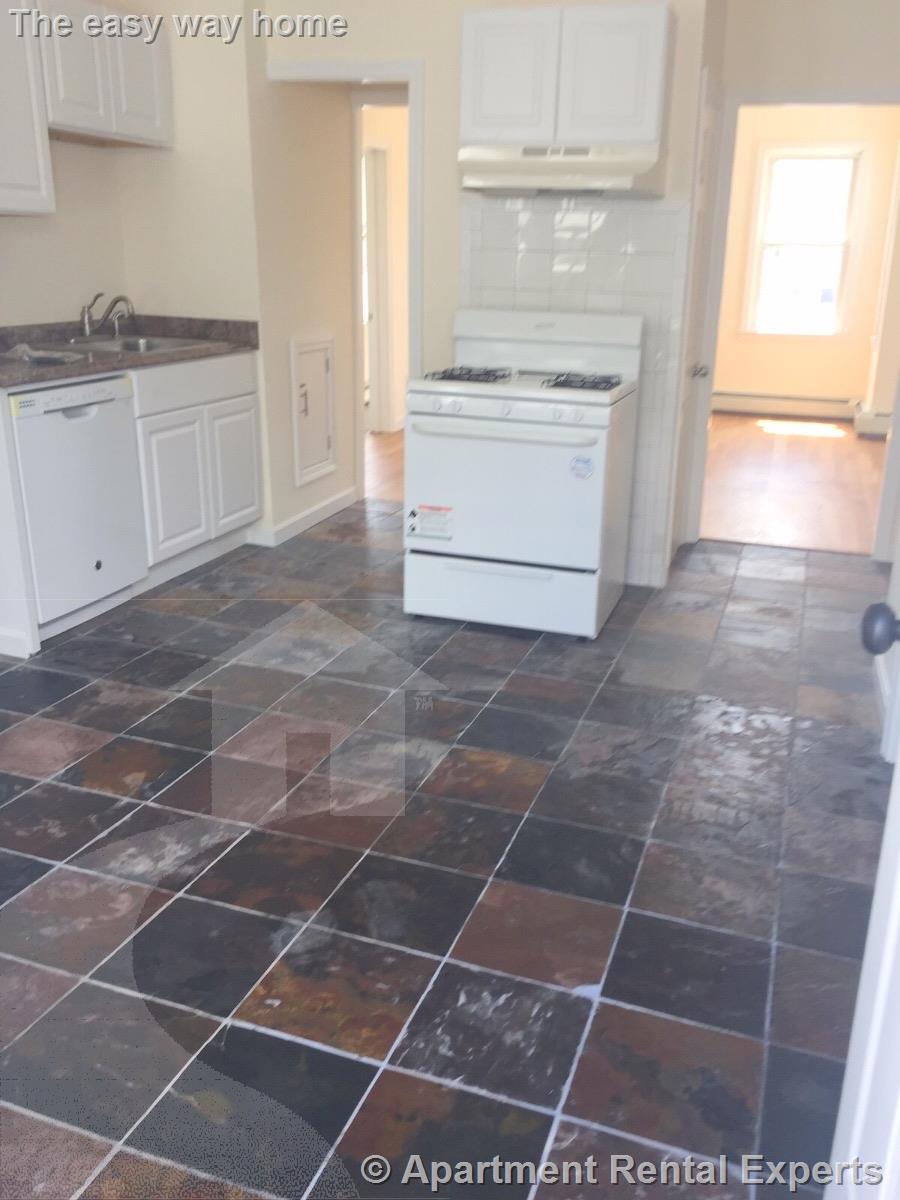 291 Beacon St, Porter Square