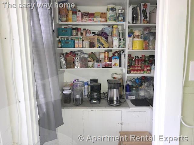 81 College Ave, Davis Square