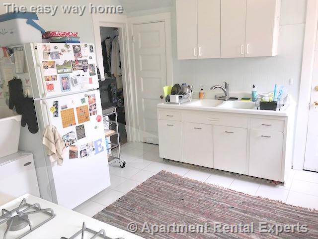 81 College Ave, Davis Square