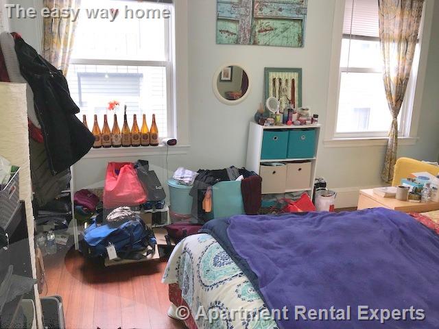 81 College Ave, Davis Square