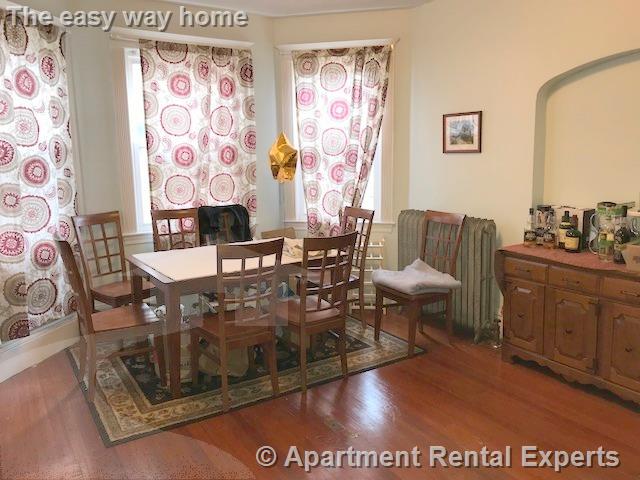 81 College Ave, Davis Square