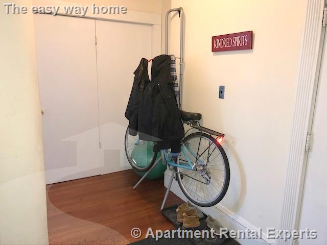 81 College Ave, Davis Square