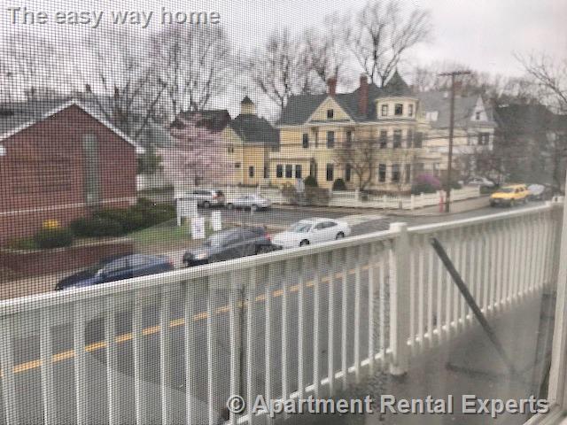 81 College Ave, Davis Square