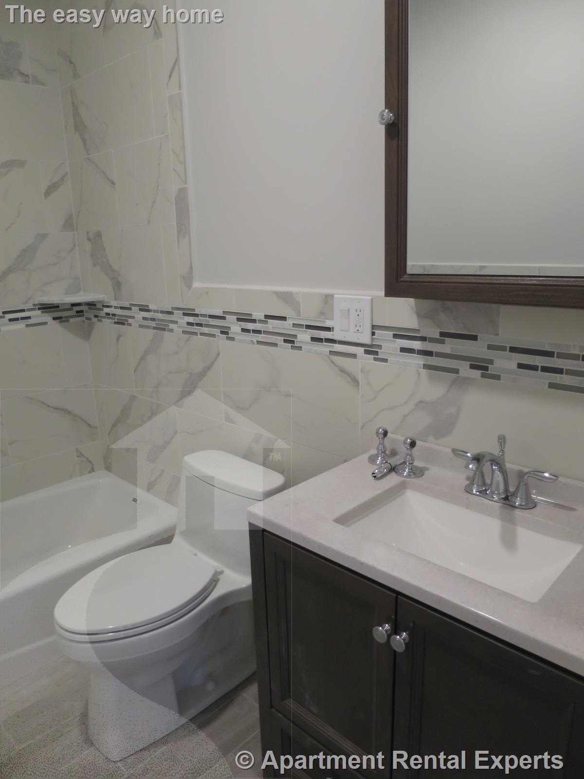 1121 Broadway, Teele Square