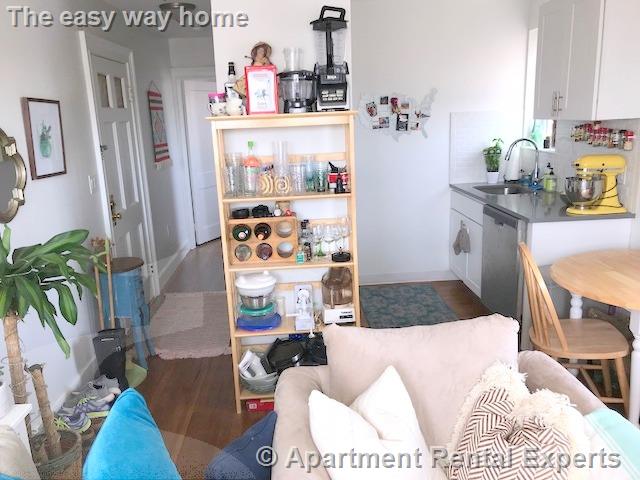 105 Summer St, Malden Center