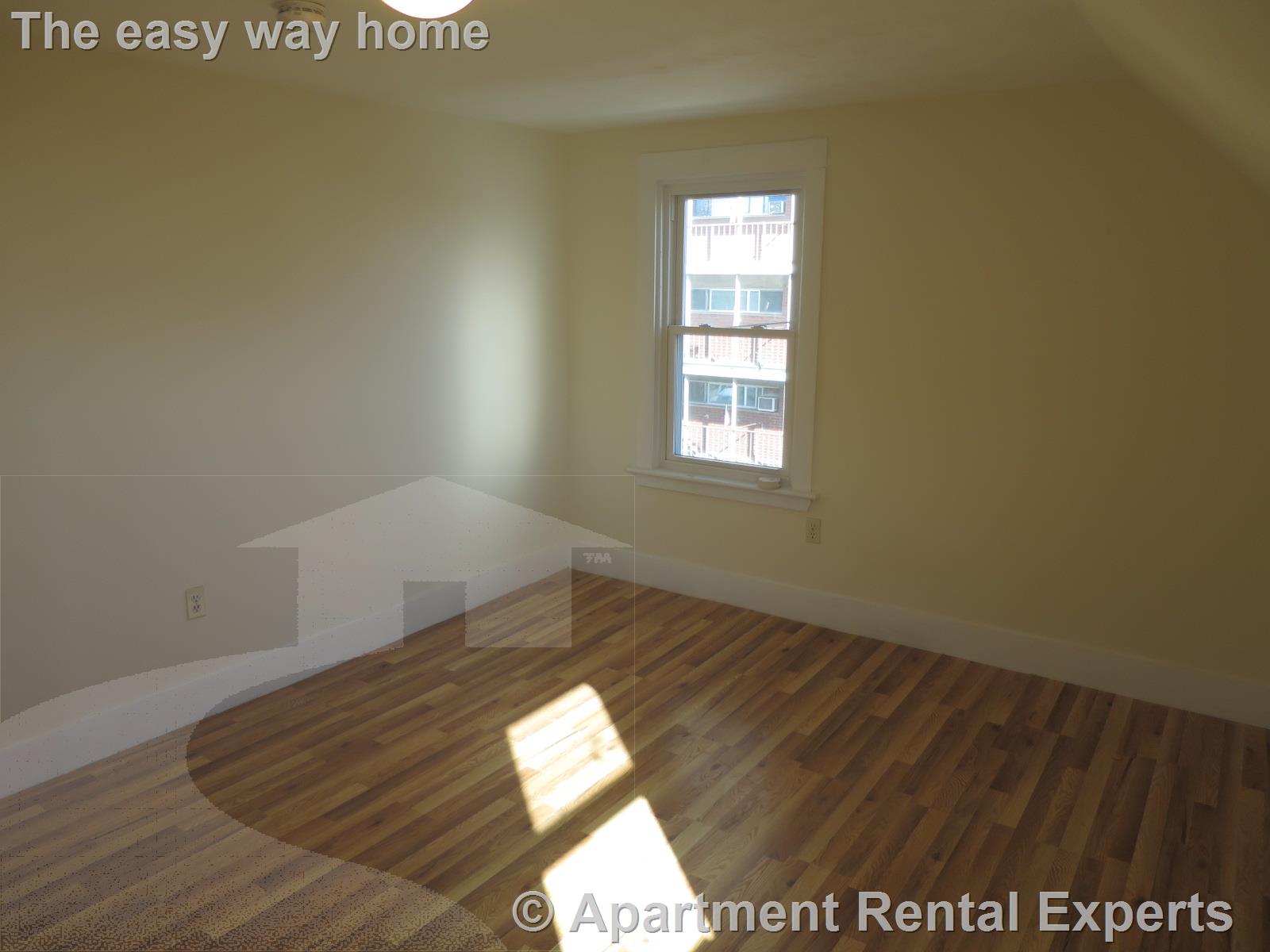 16 Warren Ave, Union Square