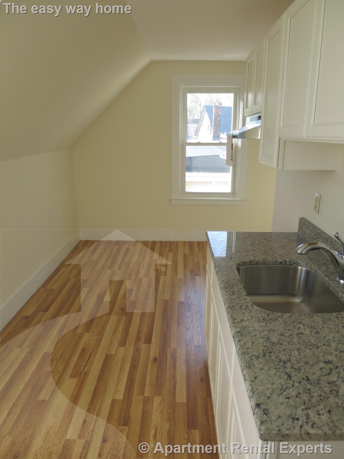 16 Warren Ave, Union Square