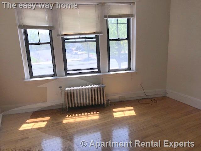 349 Pleasant St, Malden Center