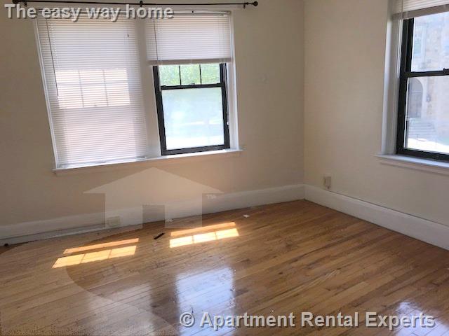 349 Pleasant St, Malden Center