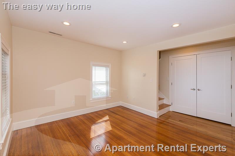 9-11 Rock Valley Ave, Everett