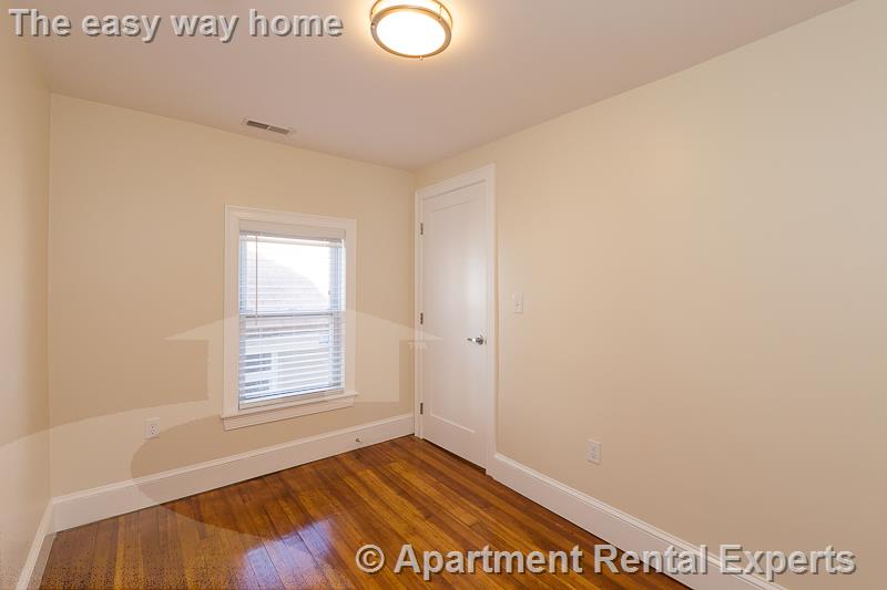 9-11 Rock Valley Ave, Everett