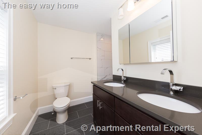 9-11 Rock Valley Ave, Everett