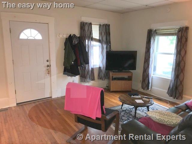 65 Medford St, Magoun Square