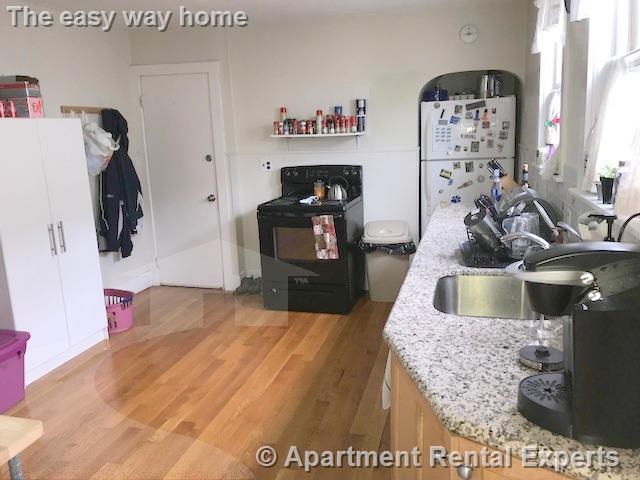 65 Medford St, Magoun Square