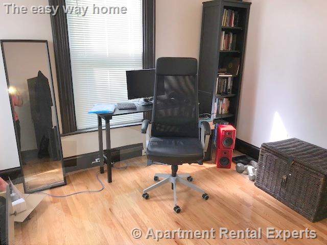 53 Columbus Ave, Prospect Hill