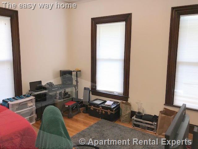 53 Columbus Ave, Prospect Hill