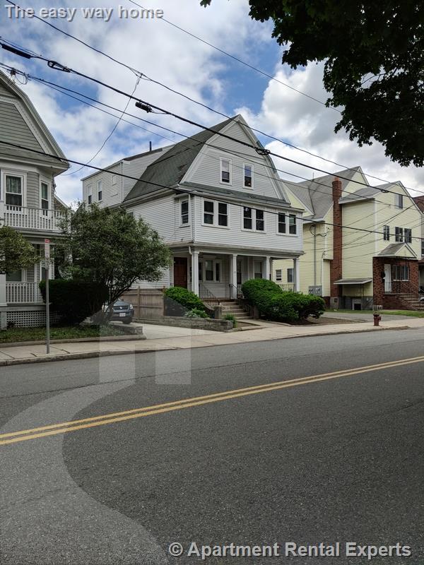 171 College Ave, Davis Square