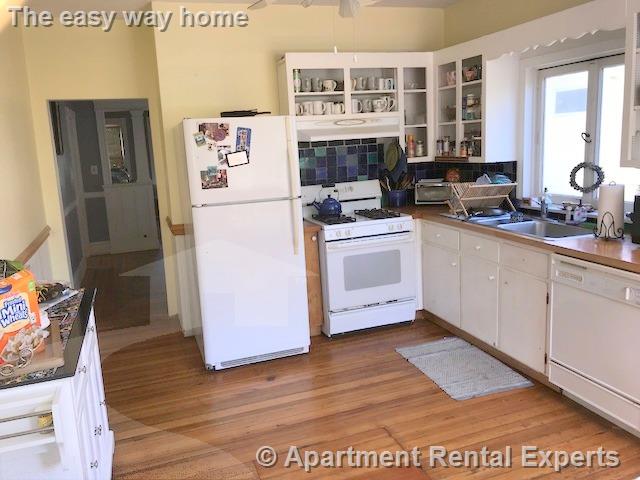 28 Magnolia St, Arlington