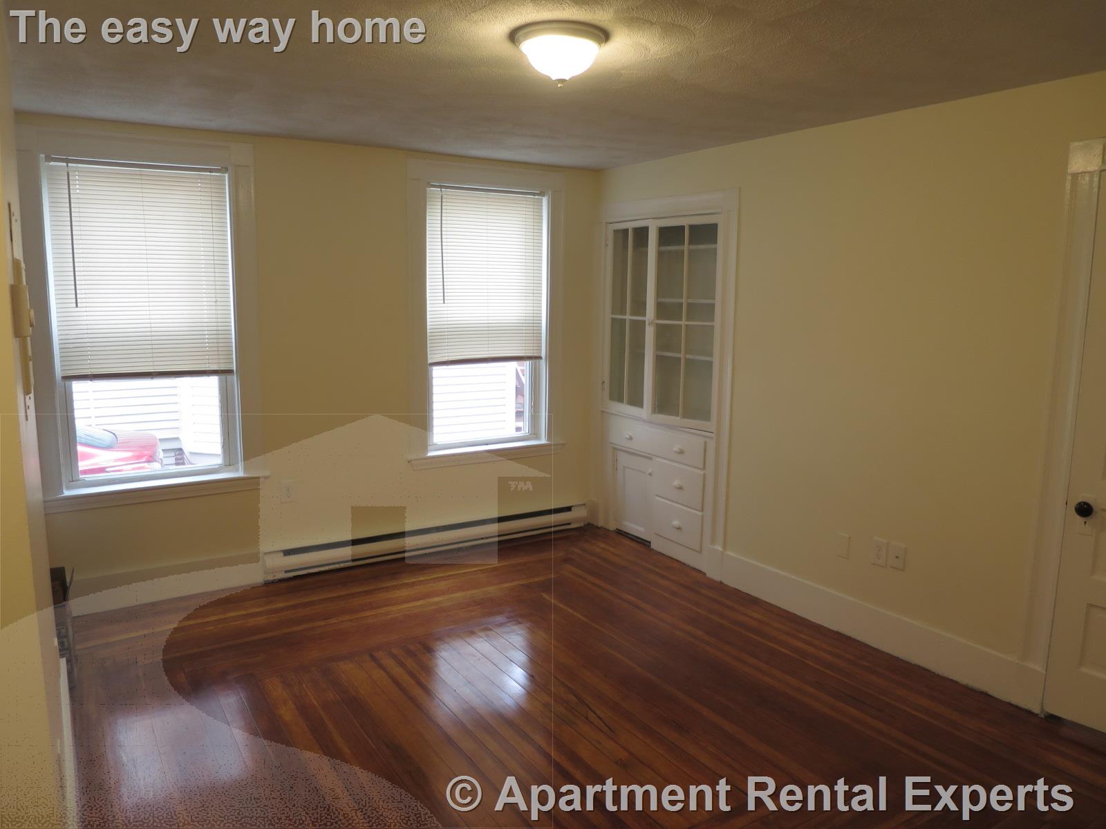 14 Garrison Ave, Teele Square