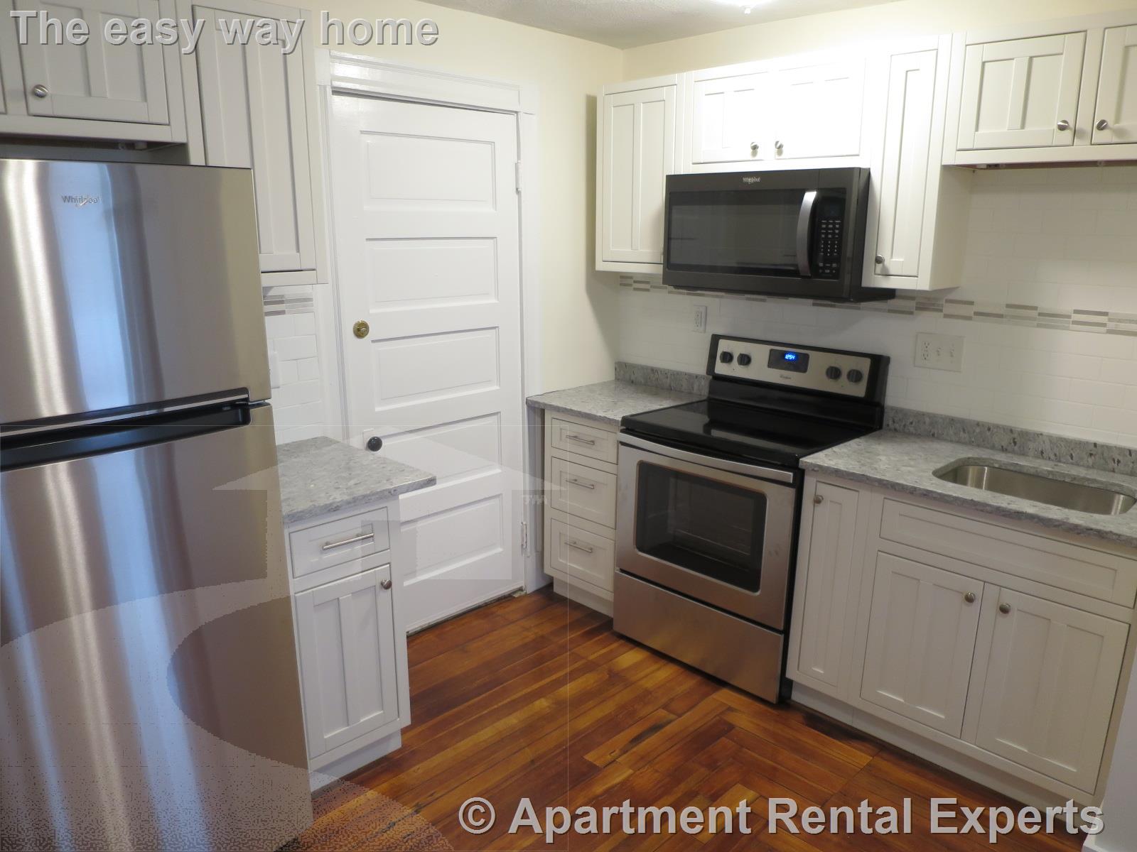 14 Garrison Ave, Teele Square