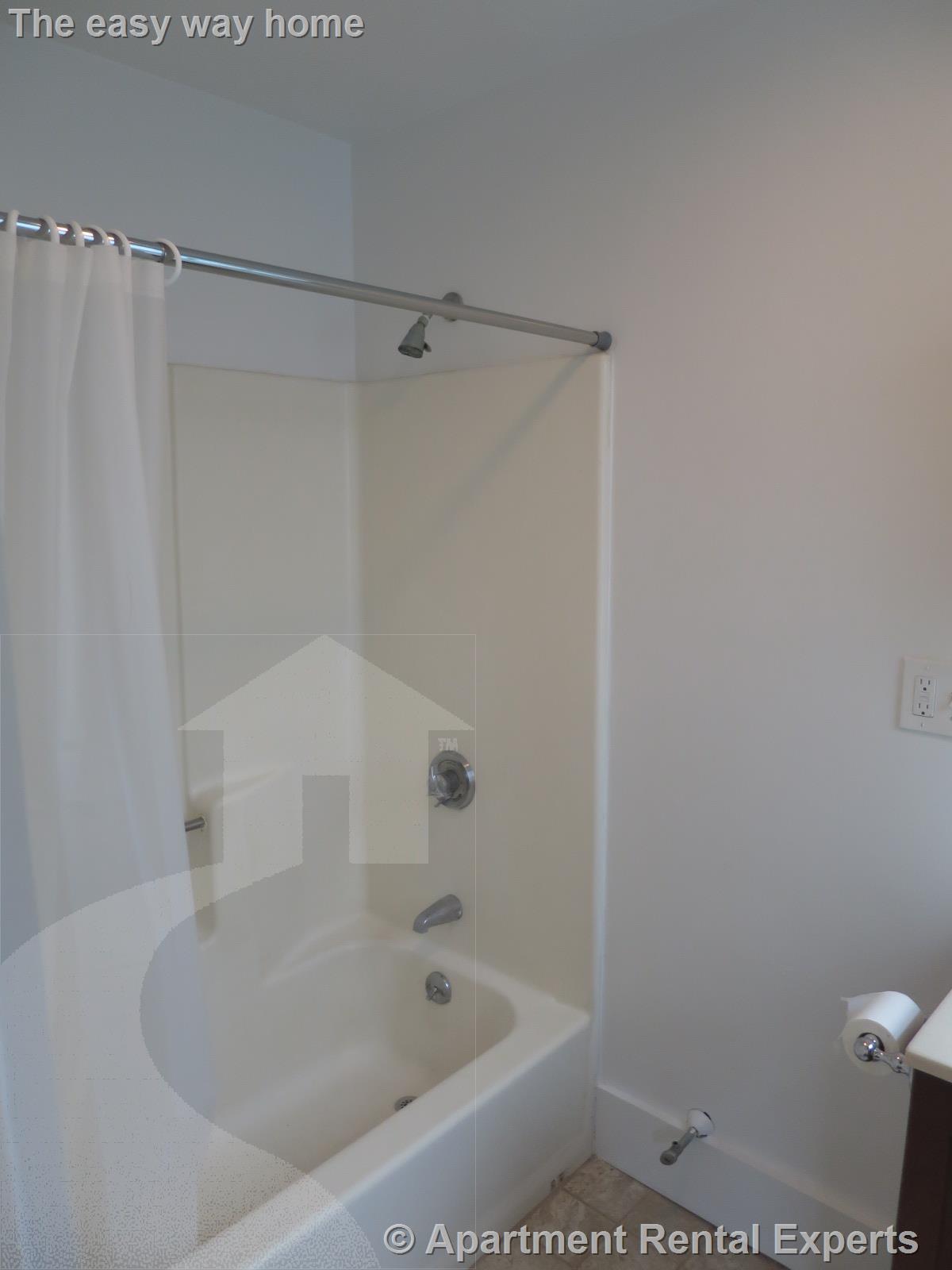 14 Garrison Ave, Teele Square