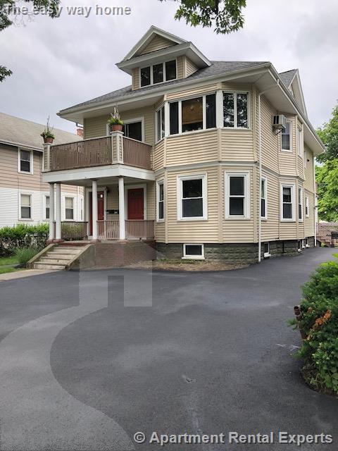 2214 Mystic Valley Pkwy, Medford Square
