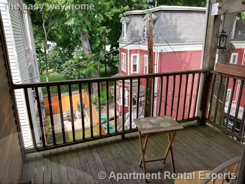 94 Boston Ave, West Medford