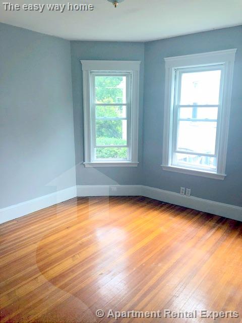 2214 Mystic Valley Pkwy, Medford Square