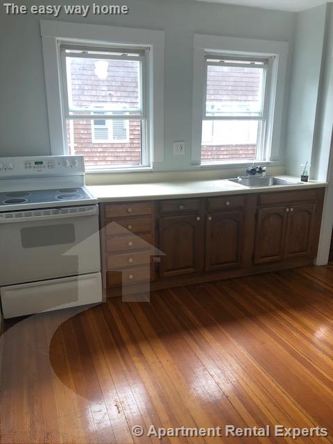 2214 Mystic Valley Pkwy, Medford Square