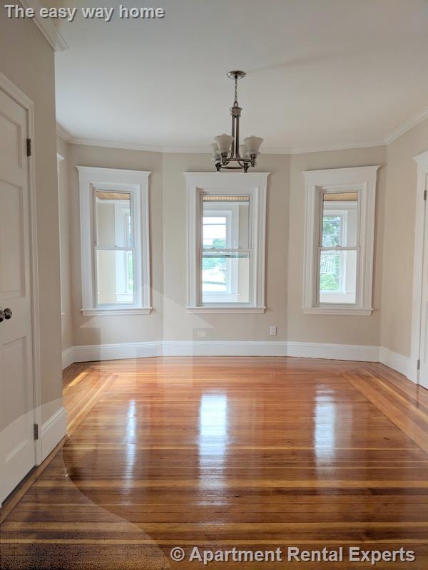 171 College Ave, Davis Square